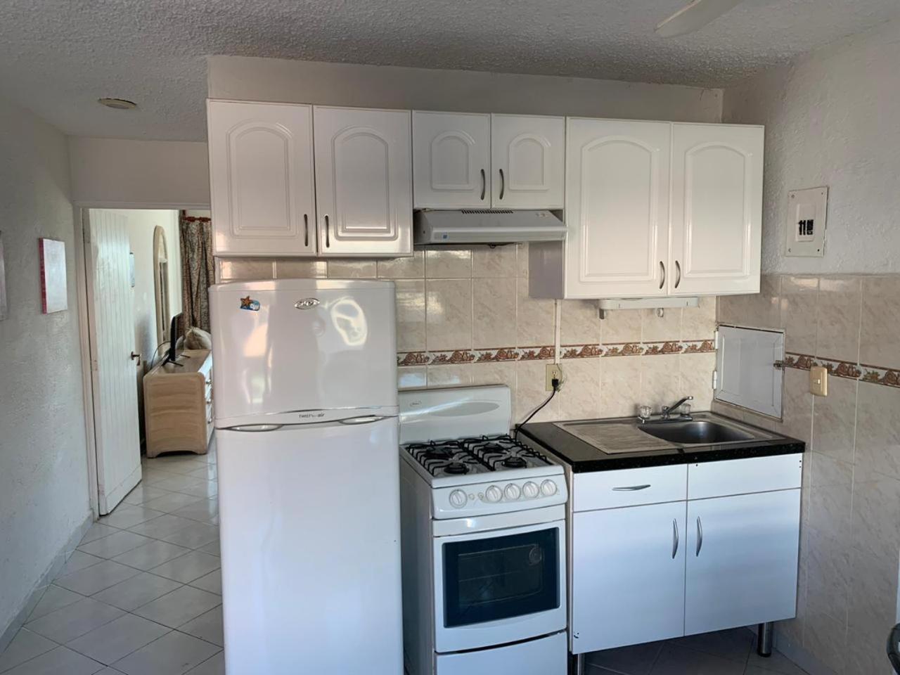 Suites Brisas Канкун Экстерьер фото