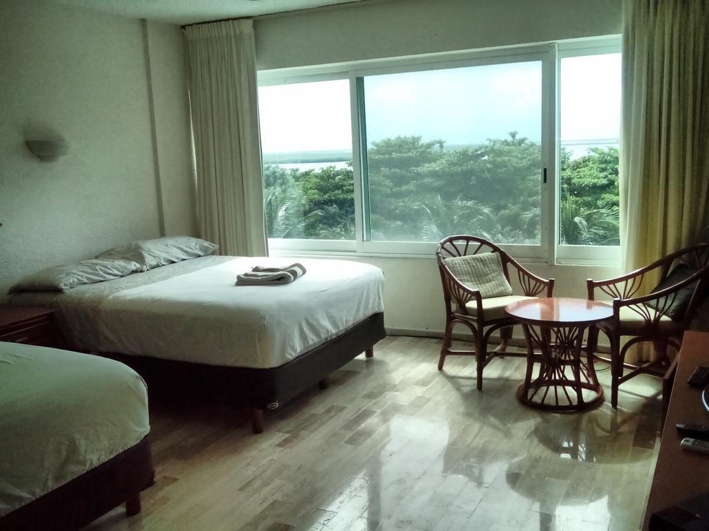 Suites Brisas Канкун Экстерьер фото